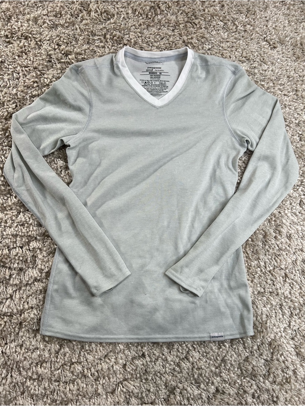 Patagonia Capliene 2 Light Gray V-Neck Long Sleeve Thermal XS